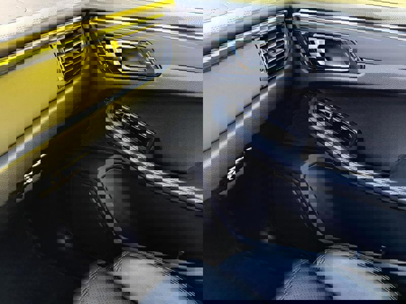 Image Porsche 慍慣⁮吨灹㤠䈵⠩ㄱ㈮㄰ⴳ⤾ 2.0 Phase 2 245 PDK7 PDLS+ TO GPS Caméra Carplay Sièges cuir élec à mémoires 18 positions chauffants